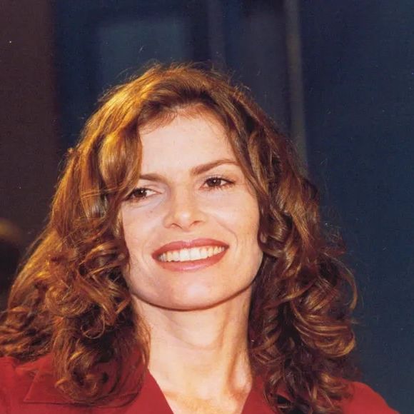 Três anos depois, em 'Andando nas Nuvens' (1999), a atriz voltou a fazer sucesso em rede nacional