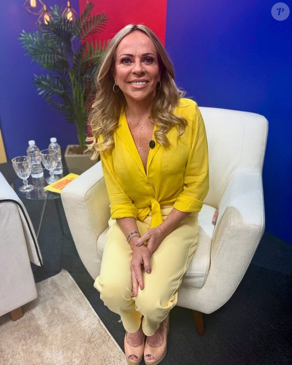 Internautas perceberam que Christina Rocha estava toda 'esticada' em cliques e aparições na TV