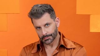 Como está Henri Castelli hoje? Ator reaparece pela 1ª vez após crises convulsivas no 'BBB 26' e dá resposta definitiva sobre saúde: 'Assustado ainda'