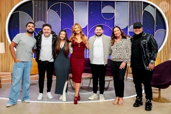 Virgínia Fonseca apresenta o programa ‘Sabadou com Virgínia’ no SBT