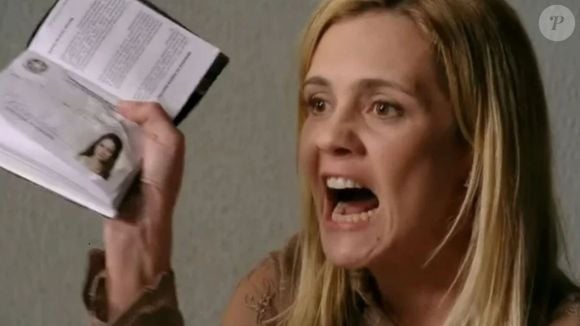 Um dos momentos mais divertidos de 'Avenida Brasil' vai ao ar nos próximos capítulos da reprise da novela no Vale a Pena Ver de Novo que envolve Nina (Débora Falabella) e Carminha (Adriana Esteves).