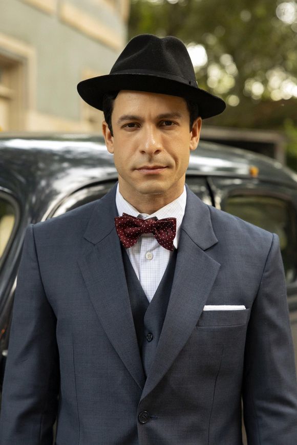 Celso (Rainer Cadete) - Irmão de Sandra (Flávia Alessandra), marido de Maria (Bianca Bin) e primo de Candinho (Sergio Guizé).