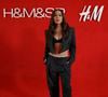 H&M no Brasil: Anitta prestigia lançamento da loja com conjunto de alfaiataria estiloso