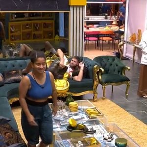 Jonas ficou incrédulo com a atitude de Milena