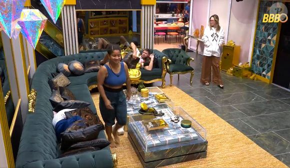 Jonas ficou incrédulo com a atitude de Milena