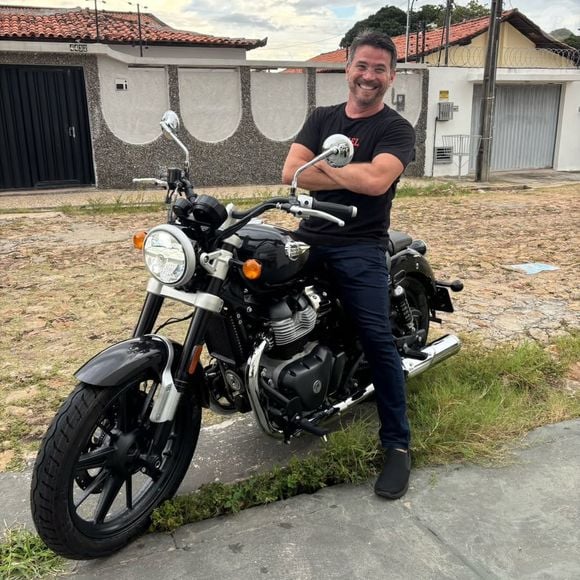 Tudo não passou de coincidência com os nomes. Quem se acidentou foi um locutor muito conhecido no Piauí, César ‘Fire’, cujo nome de batismo é César Filho