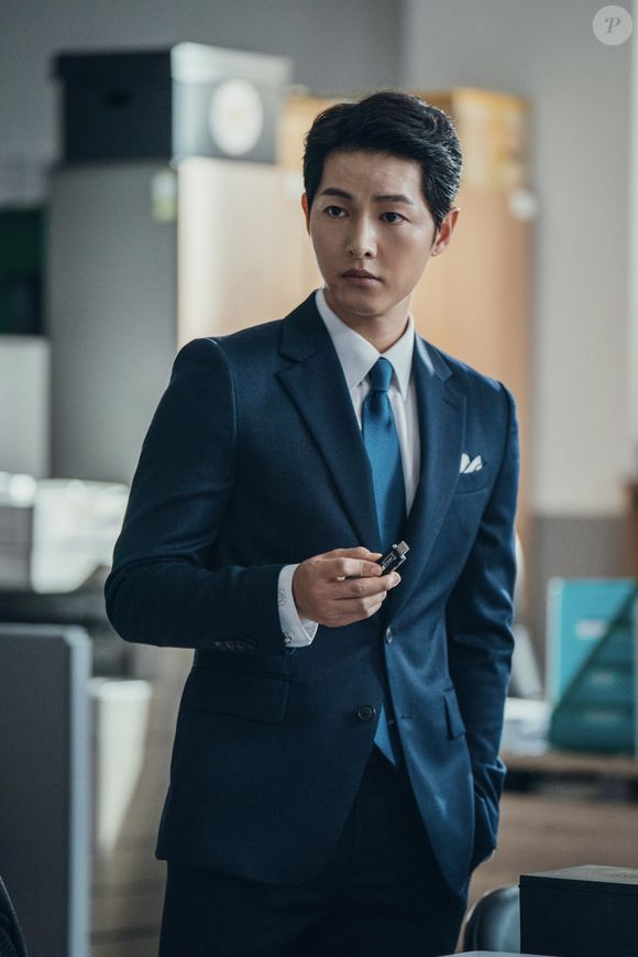 'Vincenzo': um advogado da máfia italiana volta à Coreia para destruir um império corrupto e encerra sua vingança com um final elegante