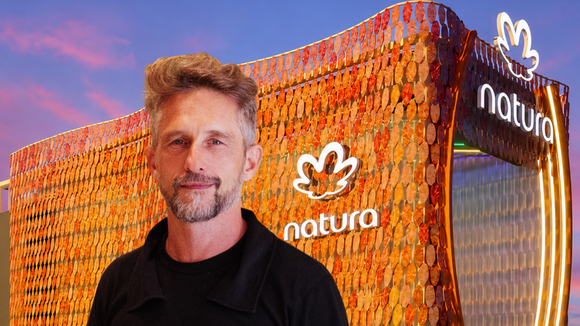 O arquiteto nascido na Europa e fã da Amazônia desde 2005 que assina estande ‘vivo’ do Rock in Rio 2026 feito com 47 mil embalagens e 1,6 tonelada de resíduos: 'Inovação e sustentabilidade'