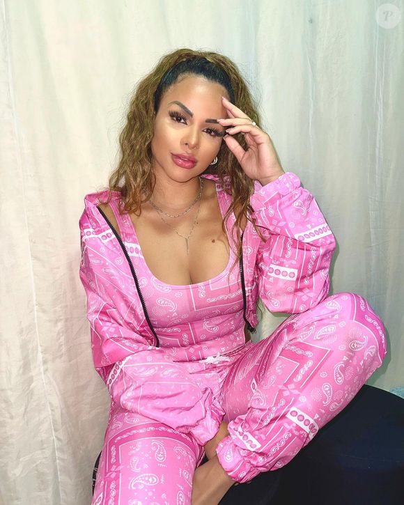 Antes e depois Gabily, de 'A Fazenda 17': de ruiva ao loiro platinado, veja 40 fotos das mudanças de visual da cantora