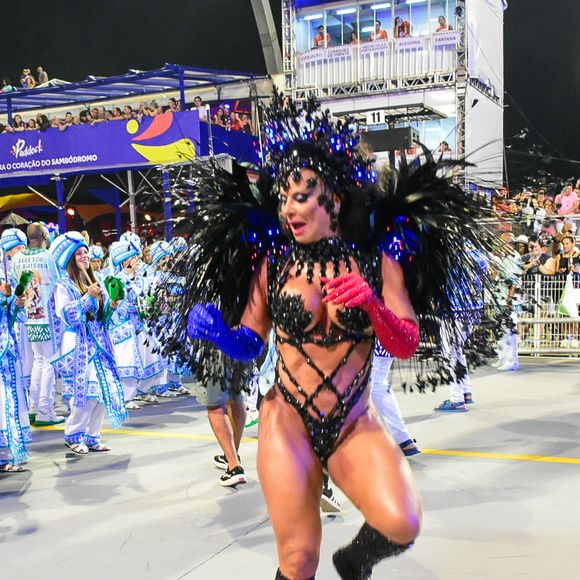 Carnaval 2025: Viviane Araujo deu show de samba no pé no desfile da Mancha Verde