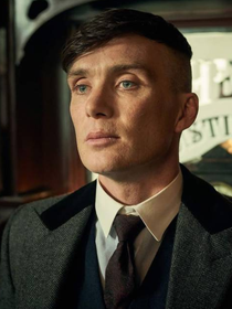 O motivo inusitado (e horrível) por trás do corte de Tommy Shelby de 'Peaky Blinders' que viralizou com Cillian Murphy e virou tendência