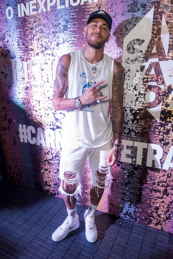 Ausência de Neymar no Carnaval 2026 é vista como 'sacrifício' em nome da Copa do Mundo, segundo Cosme Rímoli