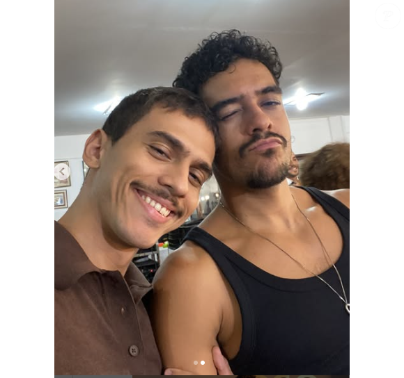 Ruan Aguiar e Igor Fernandez nos bastidores da série 'Os Donos do Jogo', da Netflix