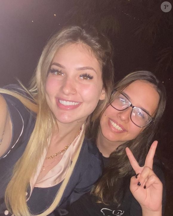 Manu Fonseca agradeceu o presente de Virginia com um simples “Gratidão”, nas redes sociais.