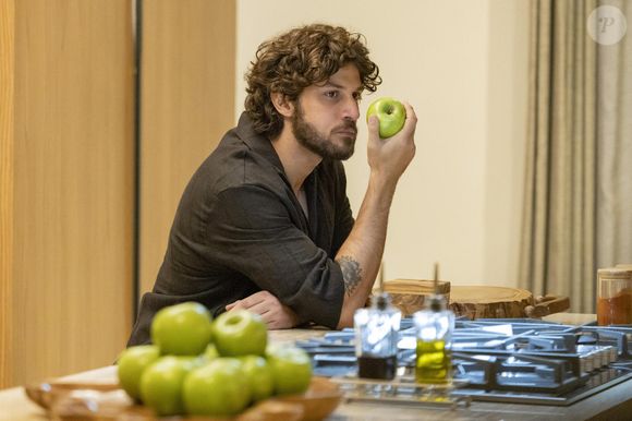 Novela 'Mania de Você': Chay Suede atualmente está com depressão na novela.