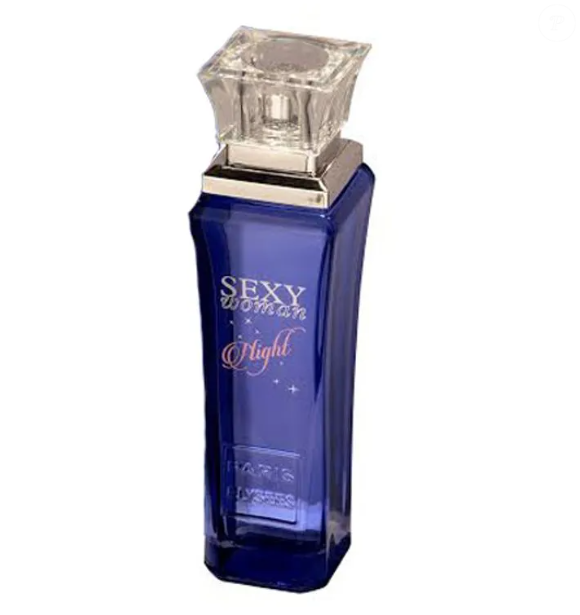 O perfume Sexy Woman Night, de Paris Elysees, é inspirado na perfumaria internacional, sendo um oriental amadeirado.