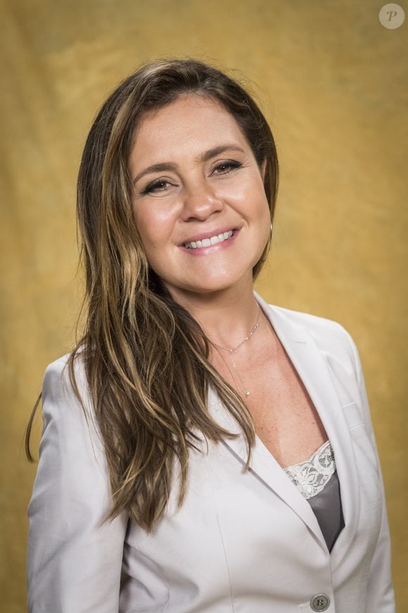 Adriana Esteves, além de eternizar a icônica Carminha em 'Avenida Brasil', interpretou Laureta em 'Segundo Sol'; personagem tem relação com Rita, em 'Jogada de Risco'