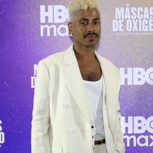 Ícaro Silva tem conversado com jornalistas esportivos para saber mais a fundo sobre a vida profissional de Robinho