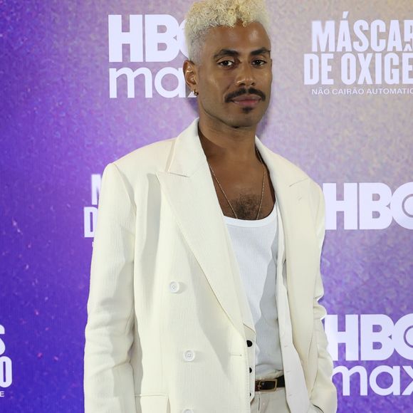 Ícaro Silva tem conversado com jornalistas esportivos para saber mais a fundo sobre a vida profissional de Robinho