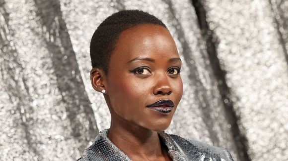 Lupita Nyong'o retira 30 miomas do útero em uma única cirurgia; médico explica riscos do diagnóstico: 'O ideal é sempre...'