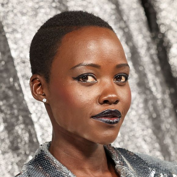 Médico explica riscos do diagnóstico de Lupita Nyong'o, que retirou 30 miomas do útero em uma única cirurgia: 'O ideal é sempre...'