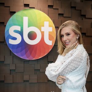 Cela Lopes é a nova contratada do SBT e pode substituir Virginia no 'Sabadou': 'Dizem que sábado anda com vaga aberta'