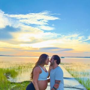 "Eu, Andressa e o Bento estamos vivendo dias muito especiais, cheios de amor, emoção e agradecimento", escreveu o filho de Gretchen na legenda da publicação