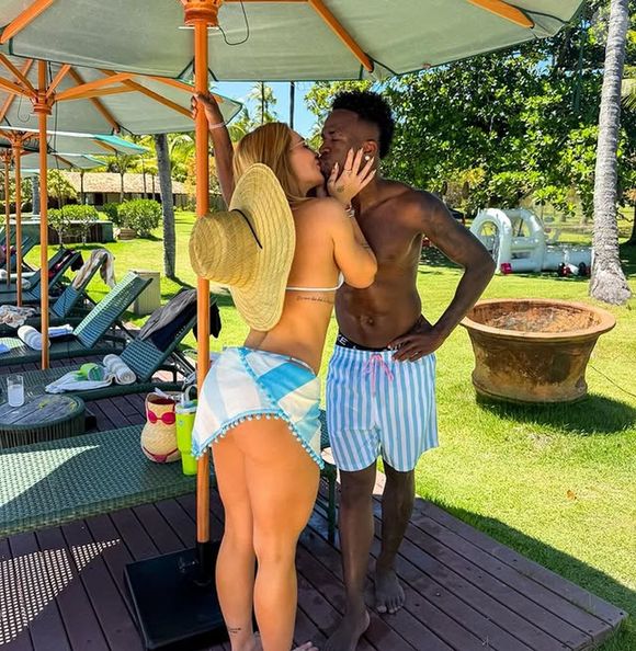 Virgínia tem surgido cada vez mais animada em suas redes sociais