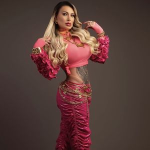 Andressa Urach acredita que o trabalho como atriz pornô e suas recentes músicas como cantora de funk, também com teor explícito, impactaram para a recusa