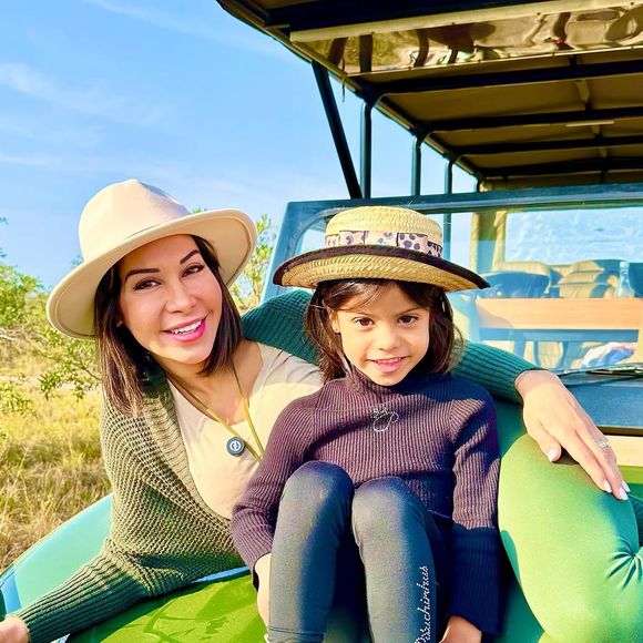 Maira Cardi tem dois filhos, sendo Sophia, fruto do casamento com Arthur Aguiar