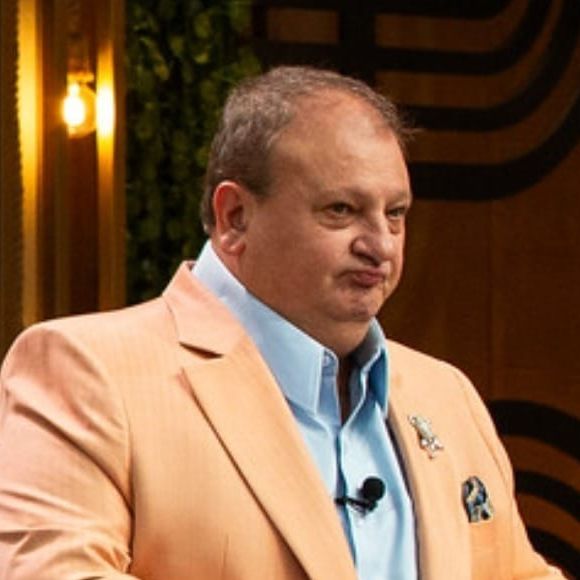 Em entrevista, Érick Jacquin revelou que todo o dinheiro que ganha é reinvestido em seus próprios negócios