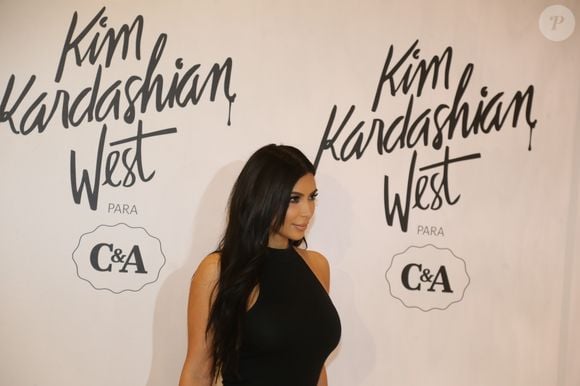 Kim Kardashian confessou que, na visita anterior, chorou ao observar o corpo das brasileiras