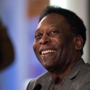 Pelé deu um jeito de confiscar as fotos de Xuxa nua em Nova York, para garantir que elas nunca fossem publicadas na Playboy