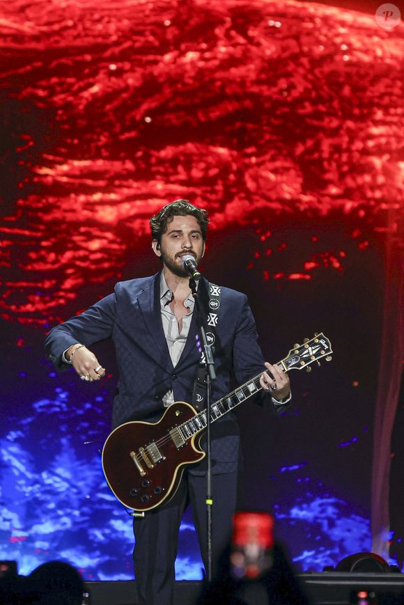 “A gente estava no mesmo lugar, estava eu, estava Mari, estavam mais algumas amigas, uma galera junto, igual no jantar e no programa da Globo também”, disse Gustavo Mioto