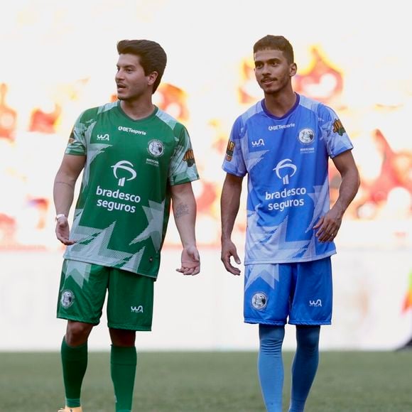 Neste sábado (27), Diogo Nogueira marcou presença no Jogo dos Artistas, que recebeu diversos famosos
