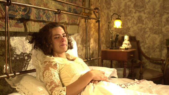 Afetou mais de 9 mil pessoas recentemente: médica explica doença que fez Ana Paula Arósio ficar internada e se afastar de novela