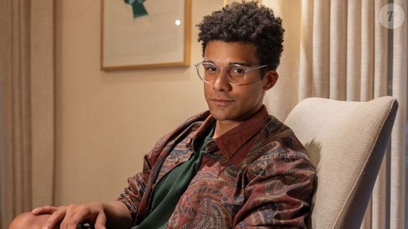 Em 'Vale Tudo', Sardinha vai descobrir todos os trambiques de Fátima, e corre para alertar Afonso.