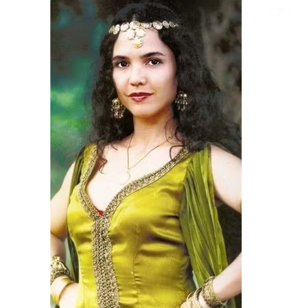 Tereza Seiblitz é a eterna cigana Dara da novela Explode Coração