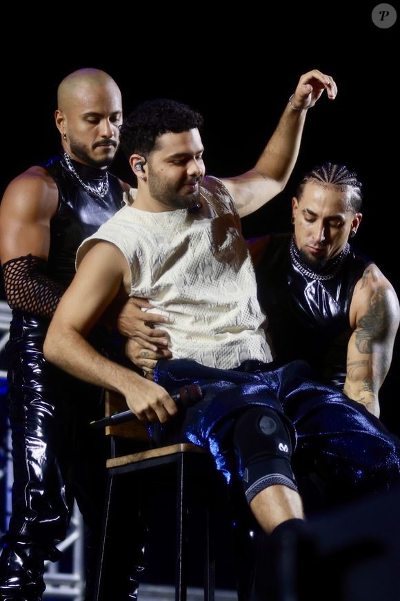 Pedro Sampaio machucou o joelho em queda durante show no Rio