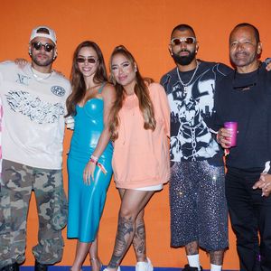 Família de Neymar esteve presente no 'Tardezinha' para prestigiar o show de Thiaguinho