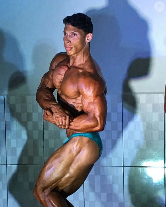 E foi justamente o corpo de Ramon Dino que o levou a algumas competições nacionais
