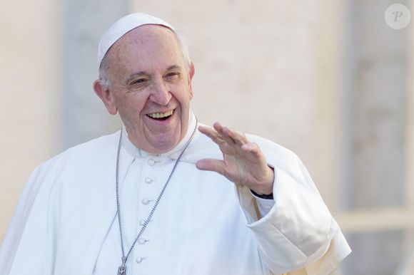 2017: Papa Francisco participa de uma audiência semanal no Vaticano