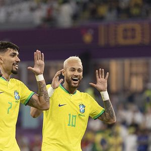 Com nomes como Neymar Jr., Lucas Paquetá, Vini Jr. e Raphinha, o técnico Carlo Ancelotti anunciou nesta segunda-feira (18) os 26 jogadores que irão defender a Seleção Brasileira na Copa do Mundo de 2026