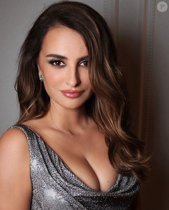 Cabelo cor castanho chocolate é tendência de Dakota Johnson, estrela de 'Amores Materialistas', Jade Picon, Marquezine e mais famosas