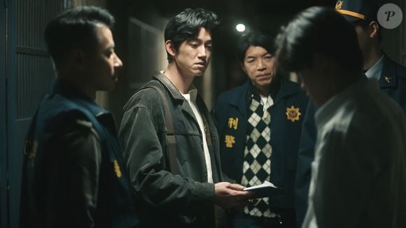 Então, o promotor Hsiao-Chi Kuo assume a investigação ao lado de um detetive experiente e de uma jornalista que acompanha o caso de perto
