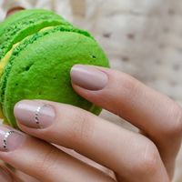 Esmalte bege no inverno: como apostar na elegância discreta para unhas sofisticadas? Veja dicas e 4 opções baratinhas!