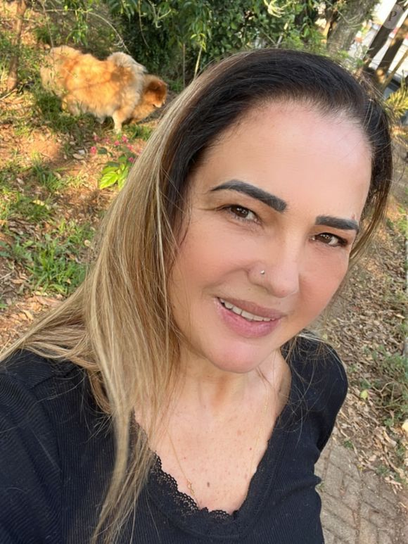 Em entrevista ao jornalista Leo Dias, Andreia de Andrade revelou que "não tem um real" devido ao bloqueio