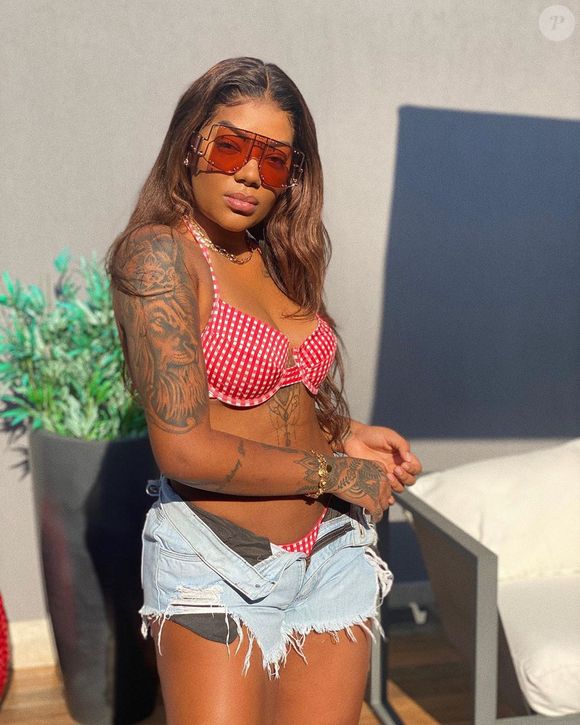 Ludmilla e Brunna Gonçalves explicaram que preferem manter a privacidade da filha para evitar comentários maldosos na web