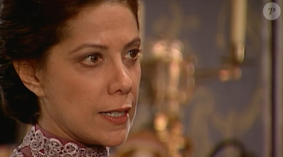 Janete (Ângela Vieira) come do próprio veneno com atitude de Mariana