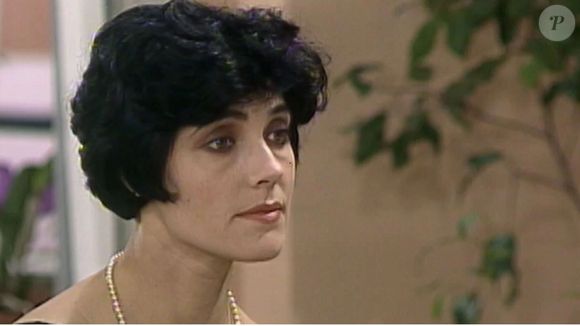 Público que assiste à reprise defende comportamento de Diná (Christiane Torloni) sobre ciúmes de Téo (Maurício Mattar) 'A Viagem'. 'Ele é um m...'